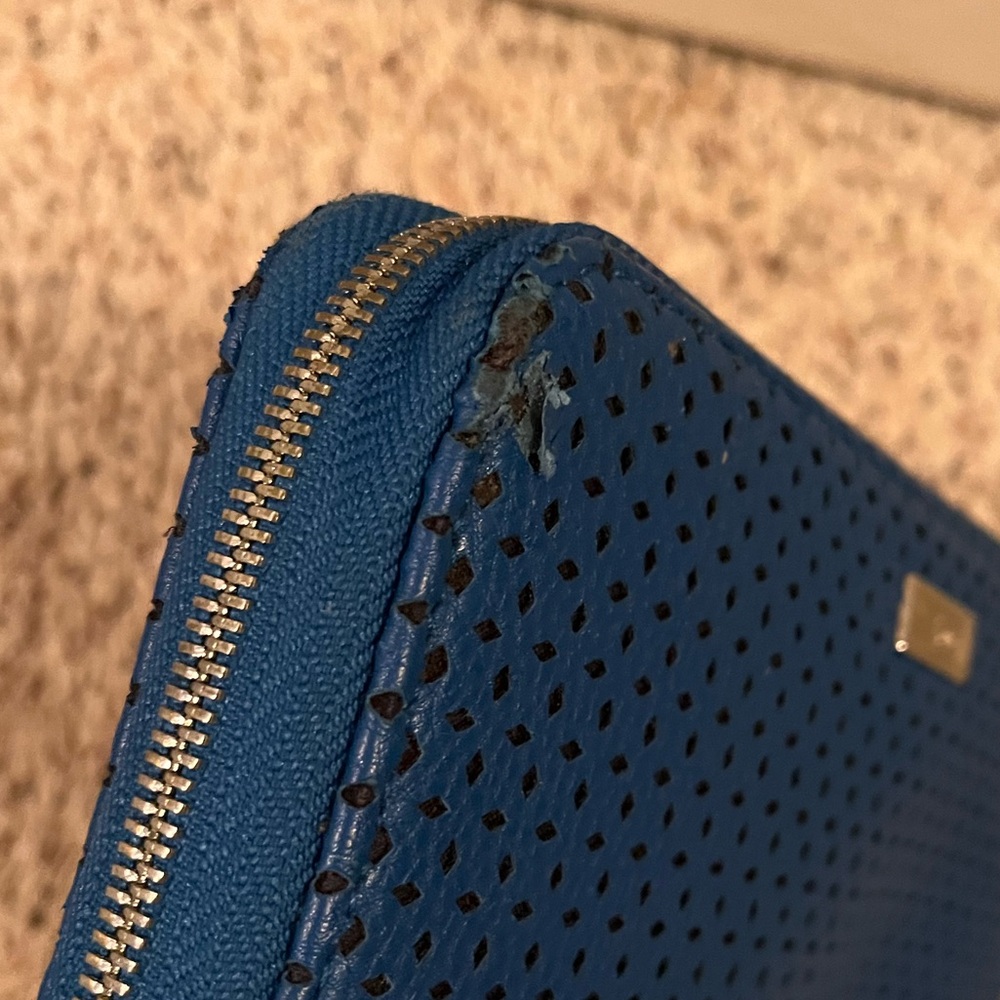 Wallet - Picture 2 of 3